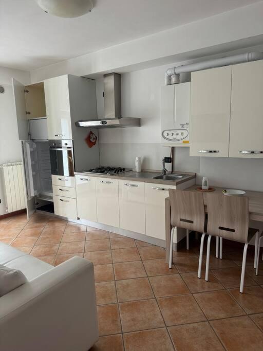 Suite Panoramica Casa Vacanza Di Alex G Oltre il Colle Zewnętrze zdjęcie